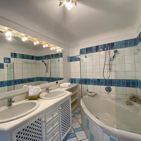 Teste Di Moro * Capri